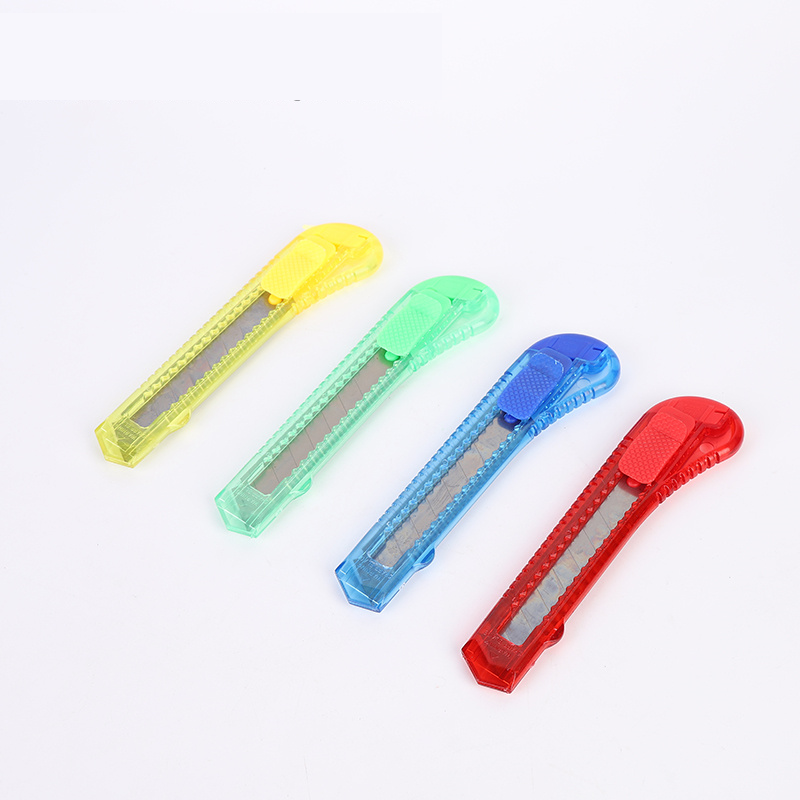 High quality 18mm blade manual cutting knife ABS snap off utility cutter knife